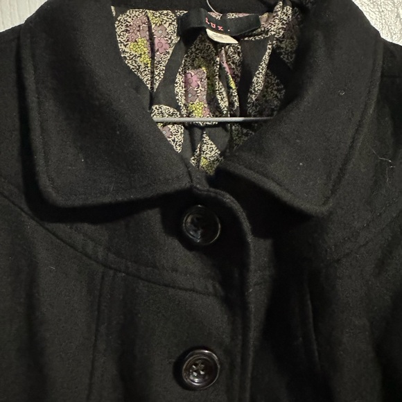 Lux black wool like coat 🧥 - Picture 3 of 7